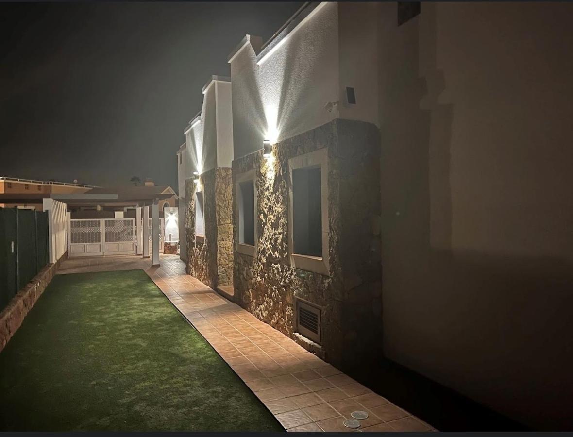 Villa Eva - New To The Market, Fully Refurbished Licensed Villa - Private Pool Caleta De Fuste Εξωτερικό φωτογραφία