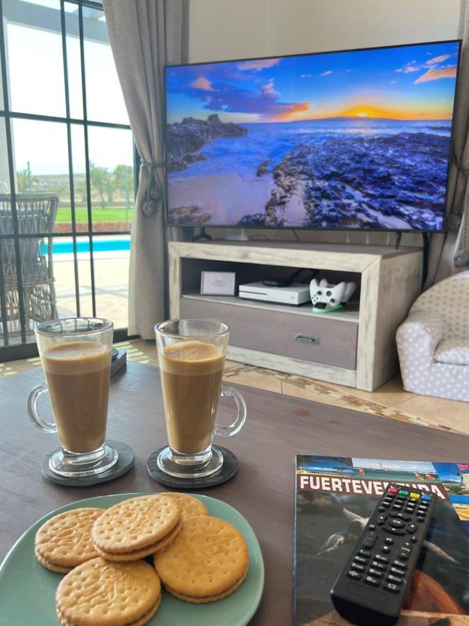 Villa Eva - New To The Market, Fully Refurbished Licensed Villa - Private Pool Caleta De Fuste Εξωτερικό φωτογραφία